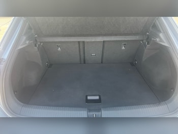 Used Volkswagen T-Roc 2023 for sale - 75820623: Photo
