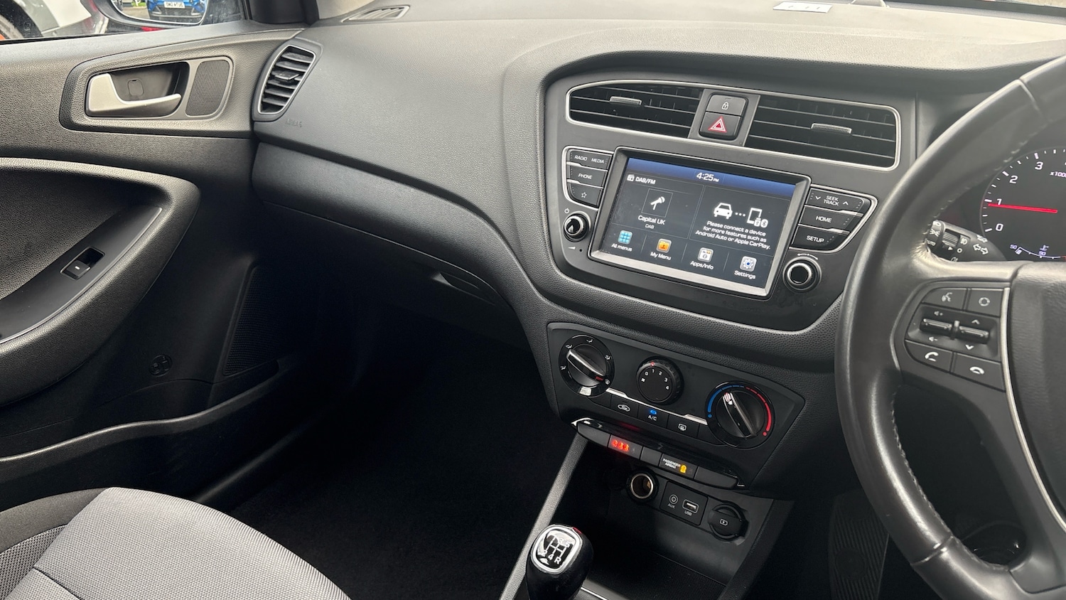 Used Hyundai i20 2019 for sale - 76470909: Photo 14