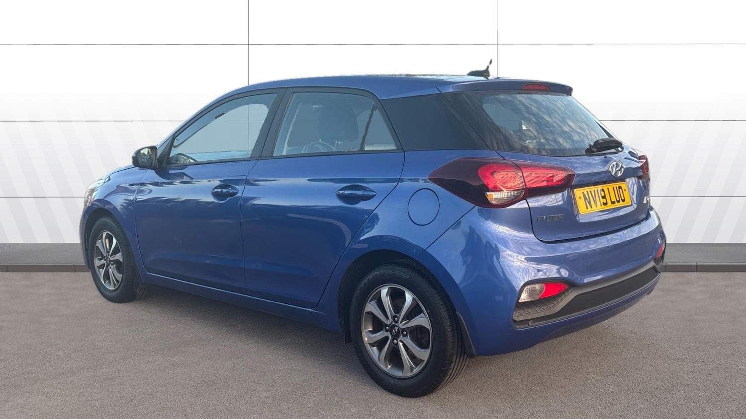 Used Hyundai i20 2019 for sale - 76470909: Photo 2