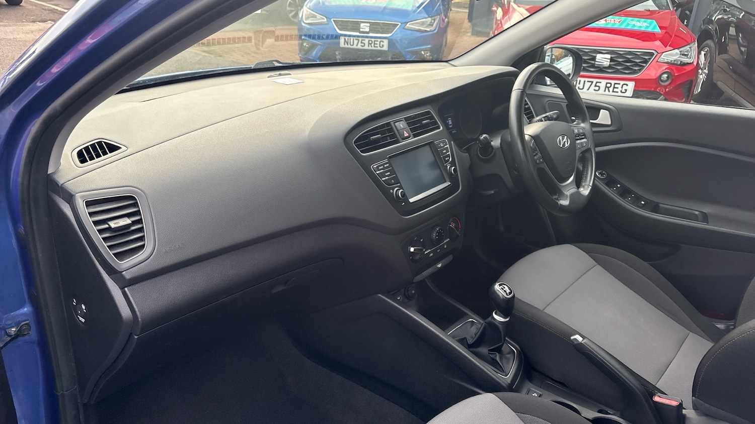 Used Hyundai i20 2019 for sale - 76470909: Photo 9