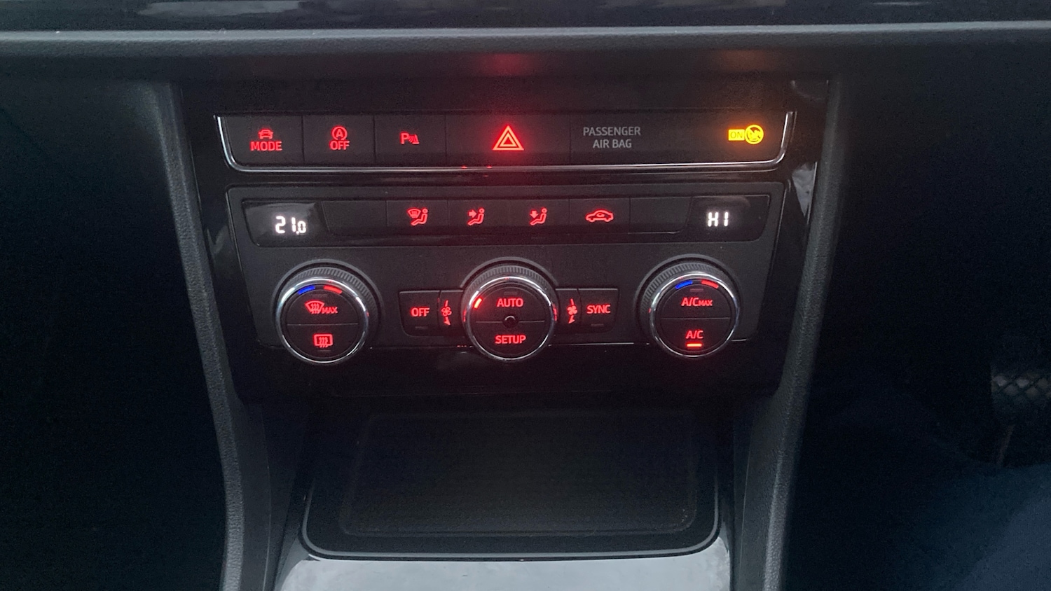 Used SEAT Leon 2019 for sale - 76723034: Photo 35