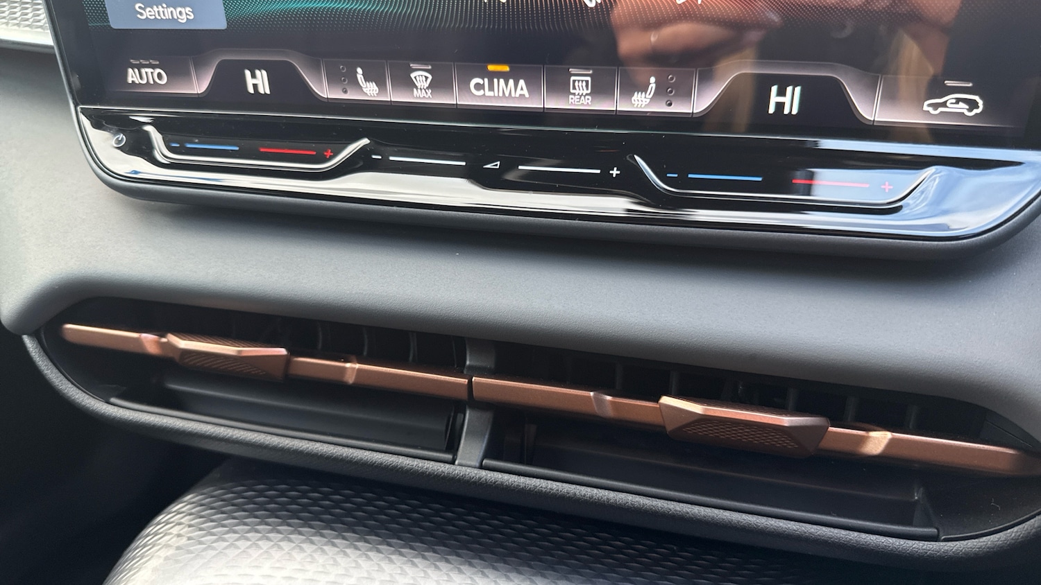 Used Cupra Terramar 2025 for sale - 77270716: Photo 53