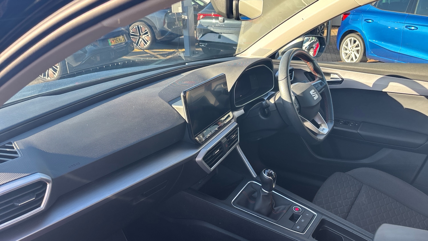 Used SEAT Leon 2023 for sale - 76461242: Photo 2