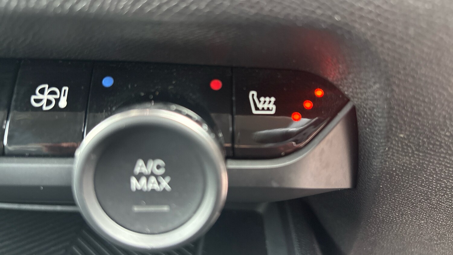 Used Citroen C4 2024 for sale - 77846324: Photo 36