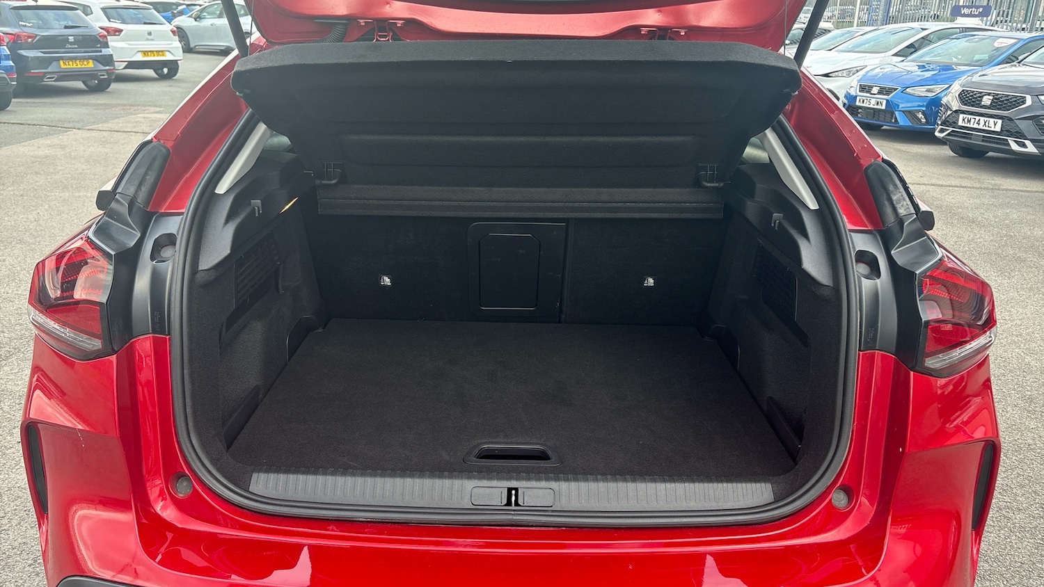 Used Citroen C4 2024 for sale - 77846324: Photo 4