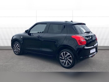 Used Suzuki Swift 2021 for sale - 78409564: Photo