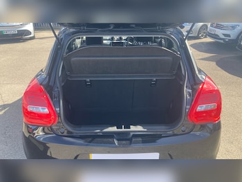 Used Suzuki Swift 2021 for sale - 78409564: Photo