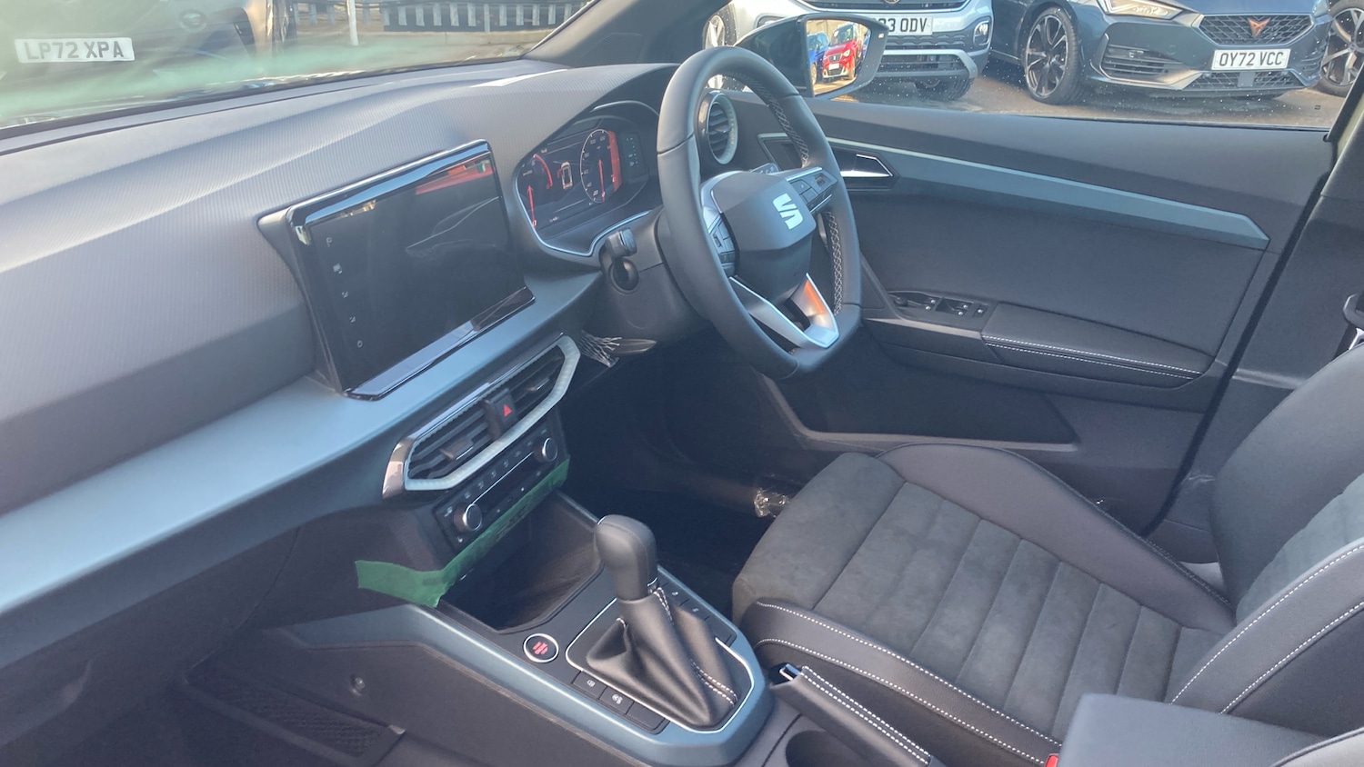 Used SEAT Arona 2025 for sale - 76831412: Photo 2