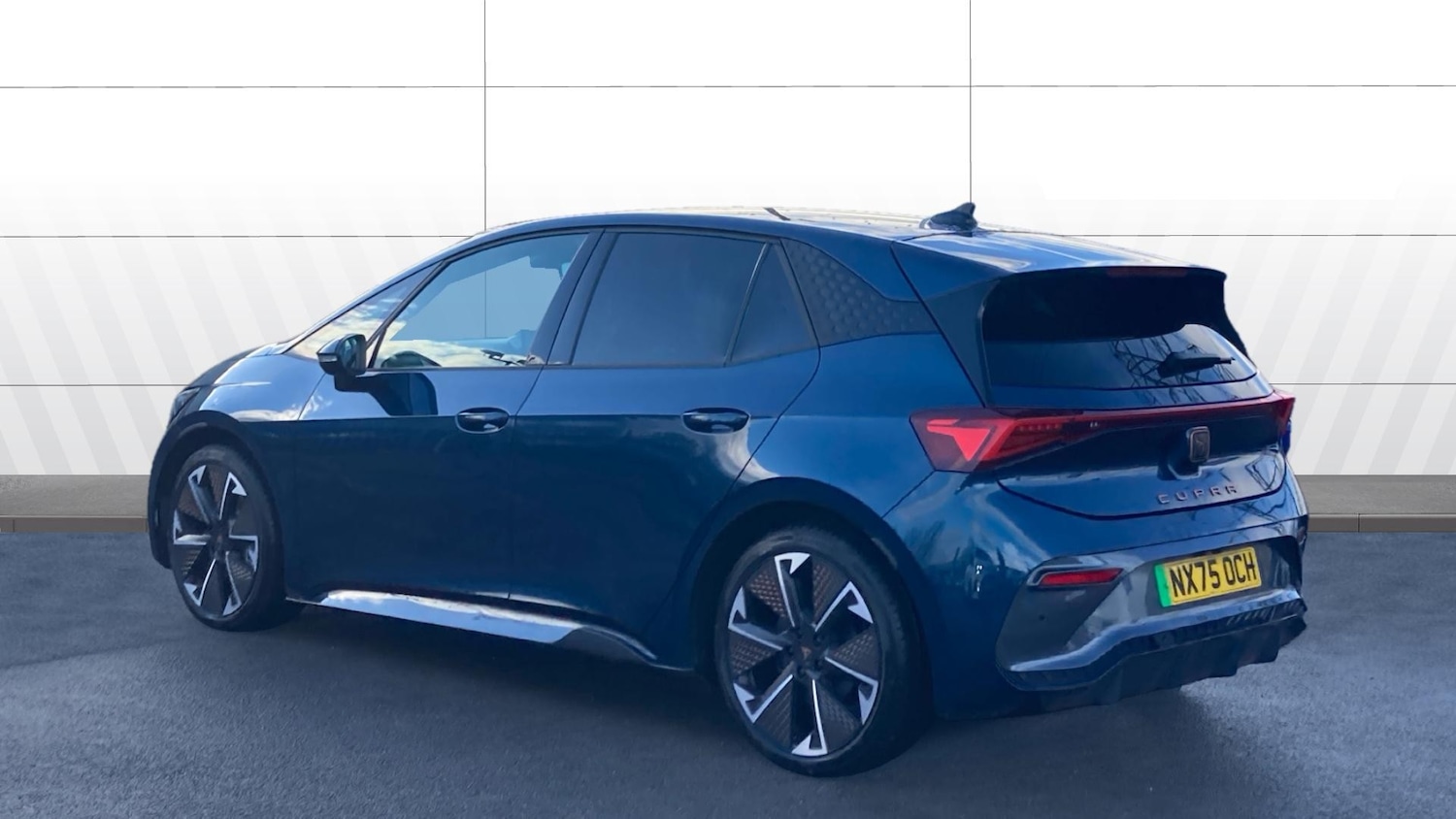 Used Cupra Born 2025 for sale - 76682227: Photo 2