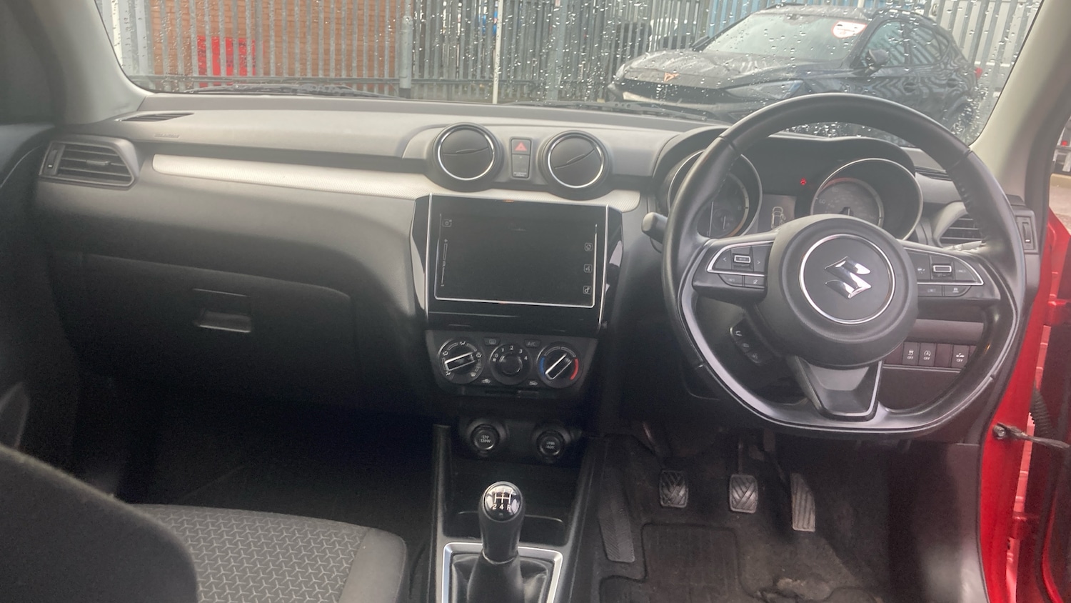 Used Suzuki Swift 2021 for sale - 76959790: Photo 10