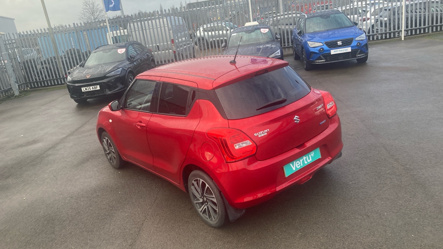 Used Suzuki Swift 2021 for sale - 76959790: Photo 25