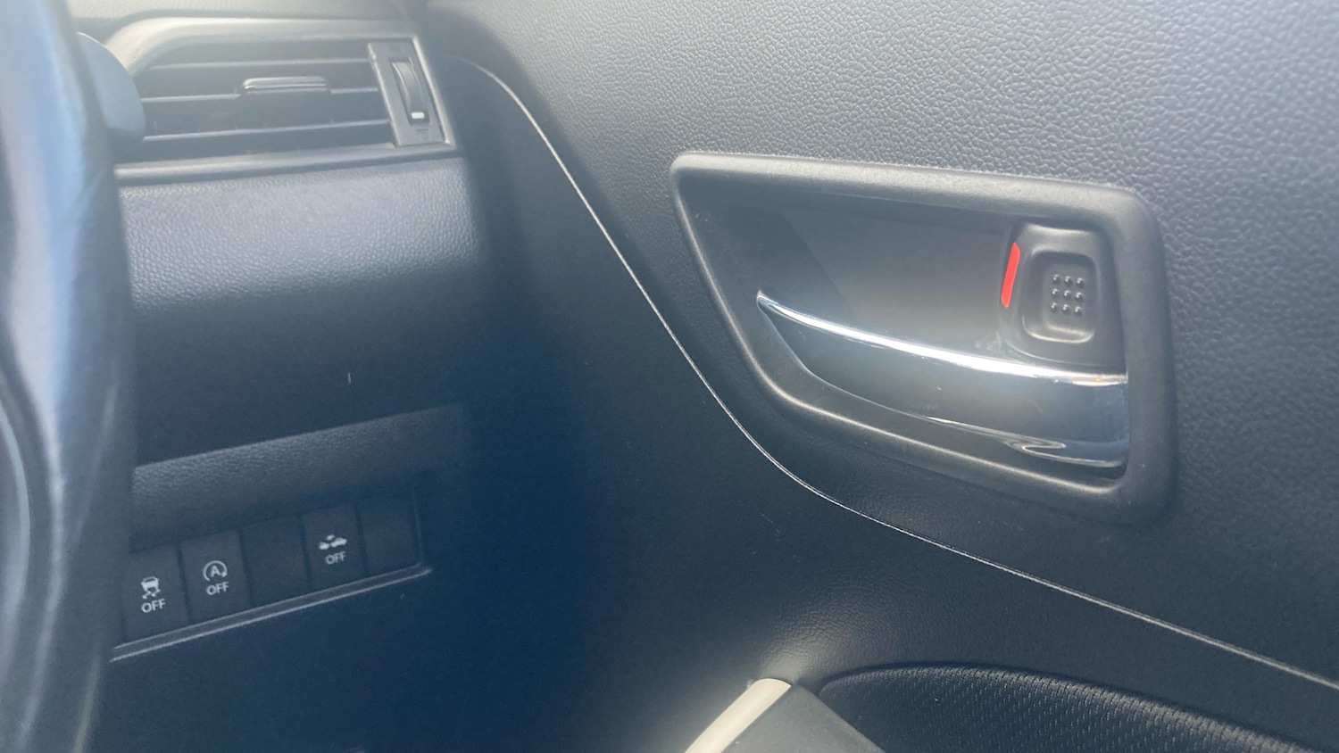 Used Suzuki Swift 2021 for sale - 76959790: Photo 32