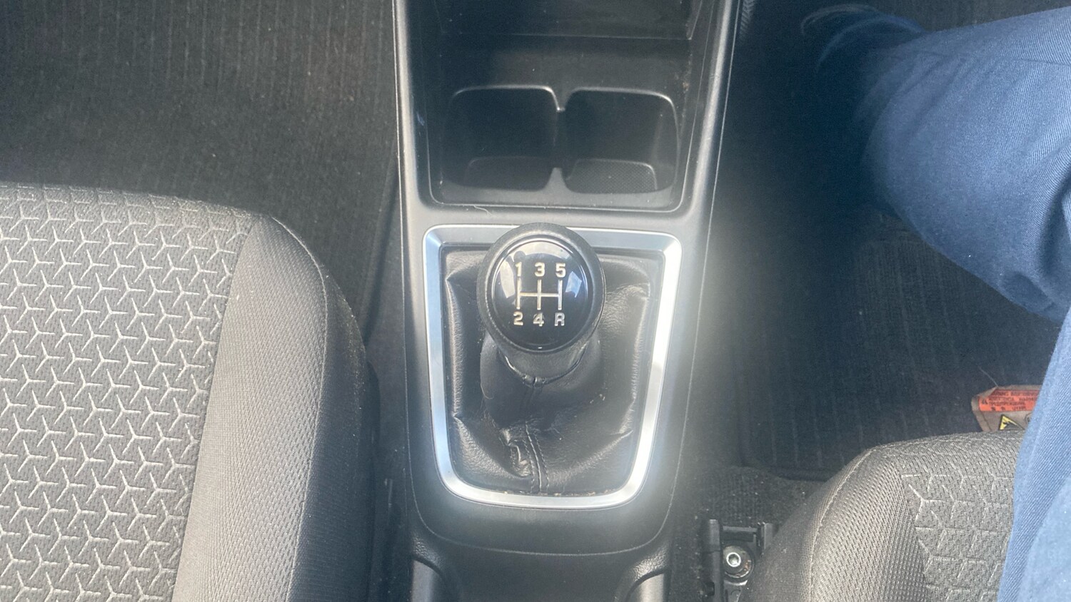 Used Suzuki Swift 2021 for sale - 76959790: Photo 35