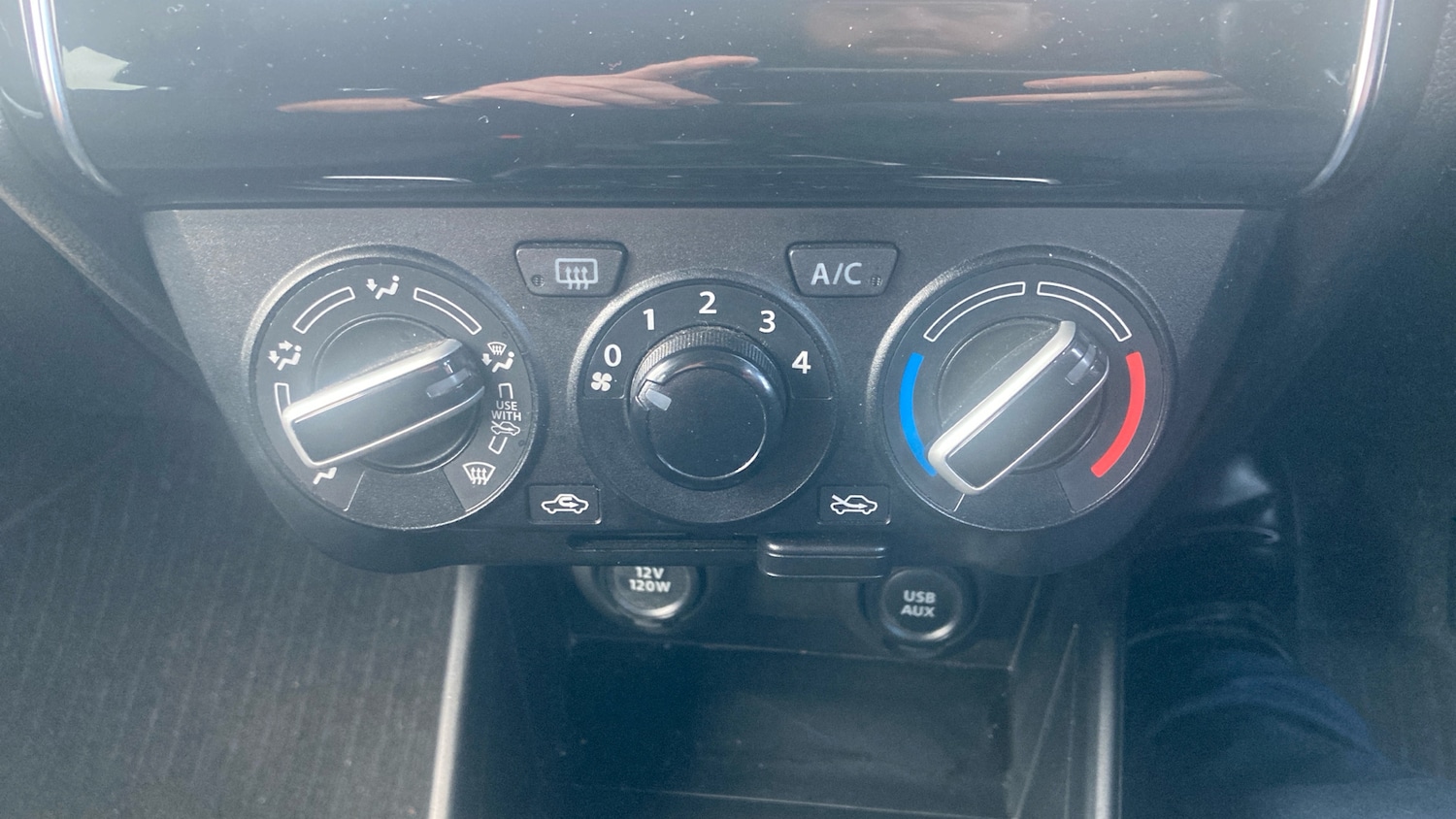 Used Suzuki Swift 2021 for sale - 76959790: Photo 41