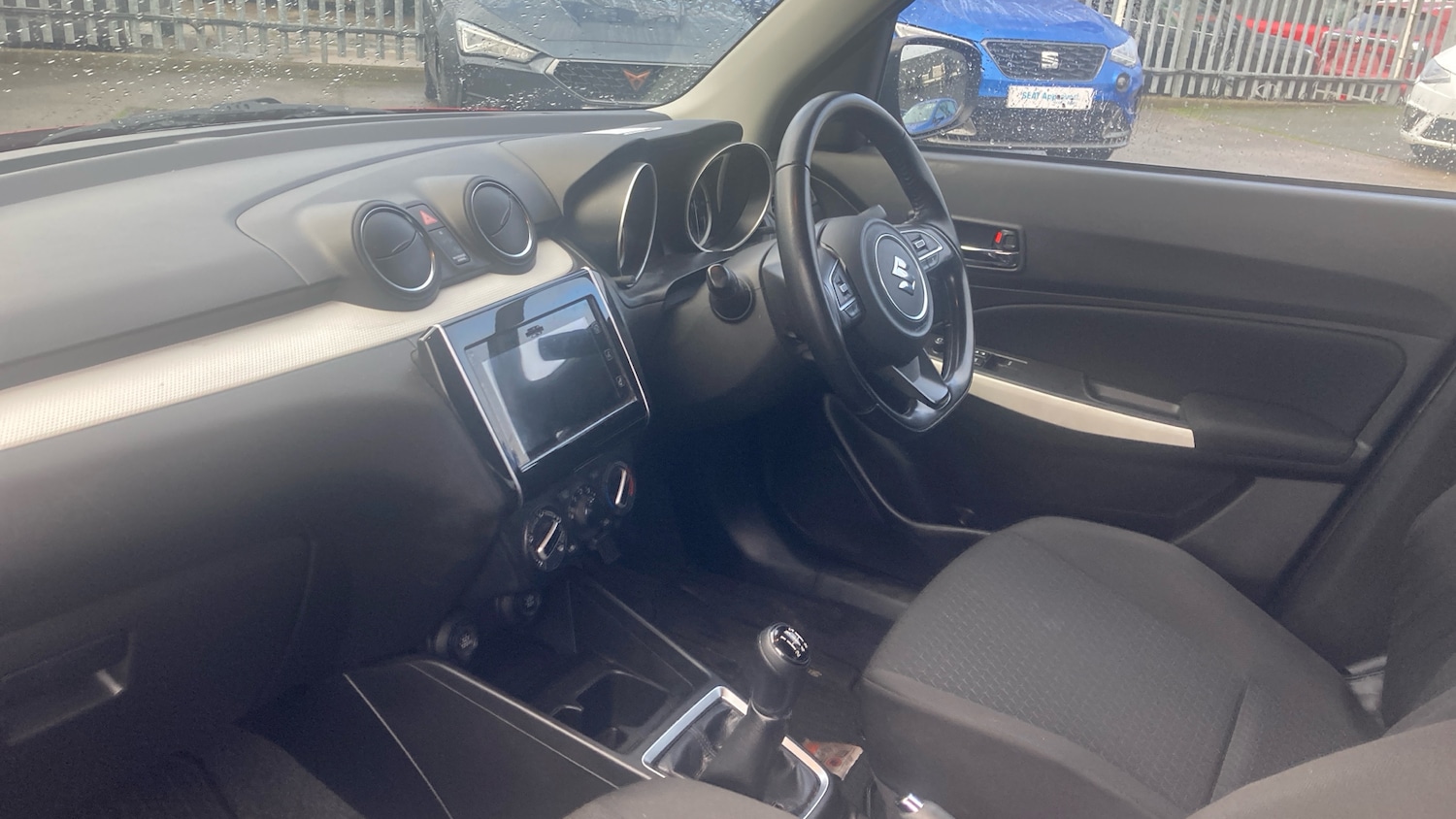 Used Suzuki Swift 2021 for sale - 76959790: Photo 9