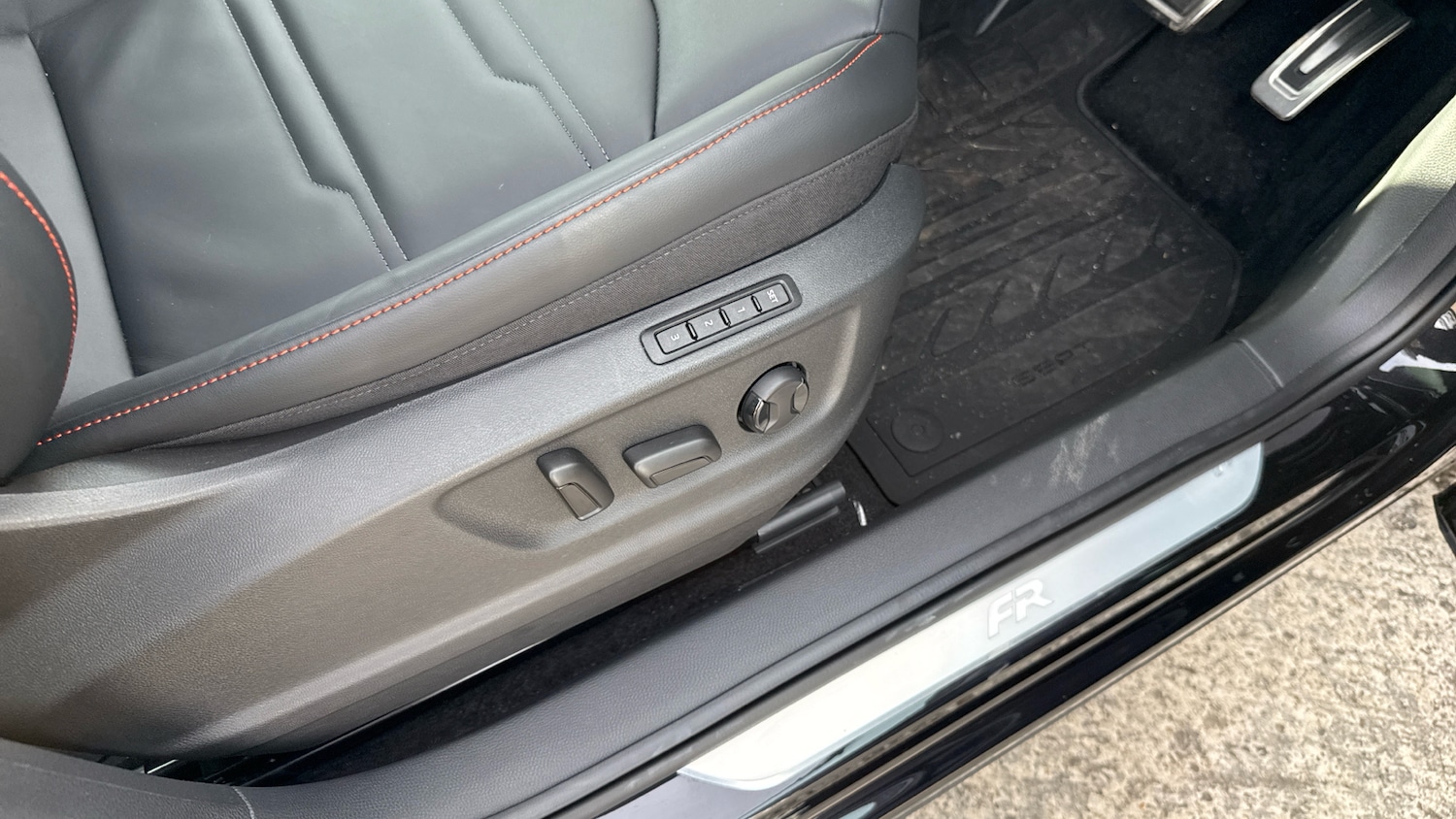 Used SEAT Ateca 2025 for sale - 76750392: Photo 47