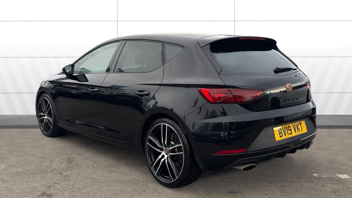 Used SEAT Leon 2019 for sale - 77462356: Photo 2