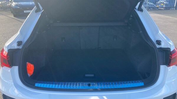 Used Audi Q3 2022 for sale - 76113806: Photo 4