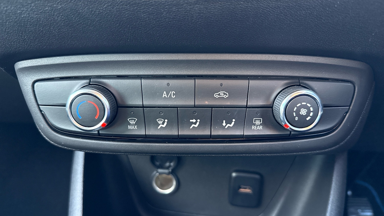 Used Vauxhall Crossland X 2020 for sale - 76782540: Photo 26