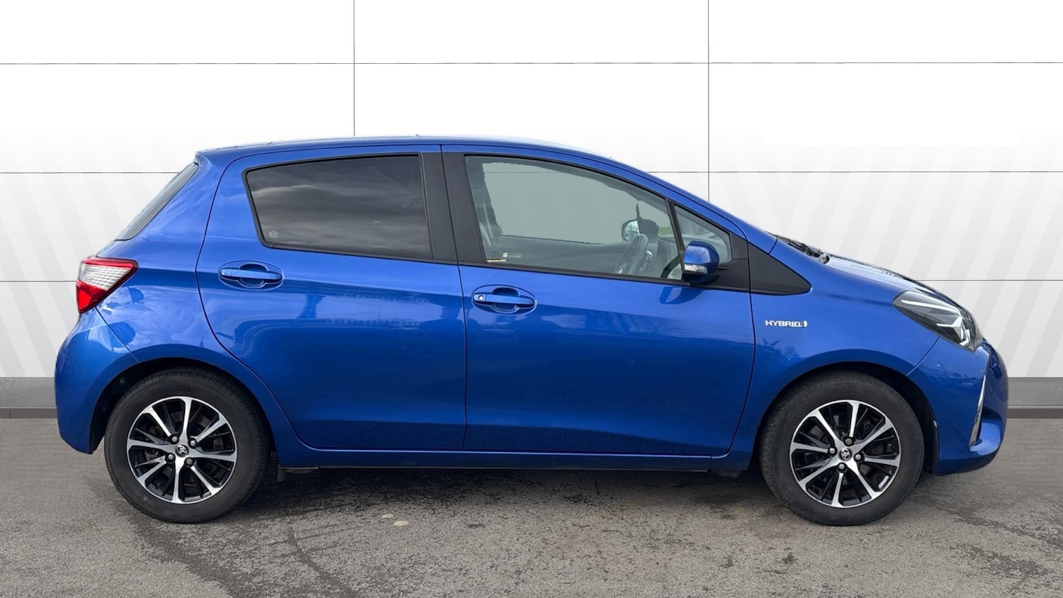 Used Toyota Yaris 2018 for sale - 77690605: Photo 5