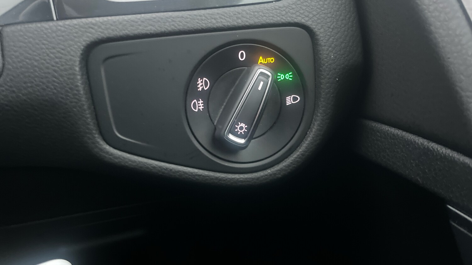 Used Volkswagen Golf 2020 for sale - 77516319: Photo 32