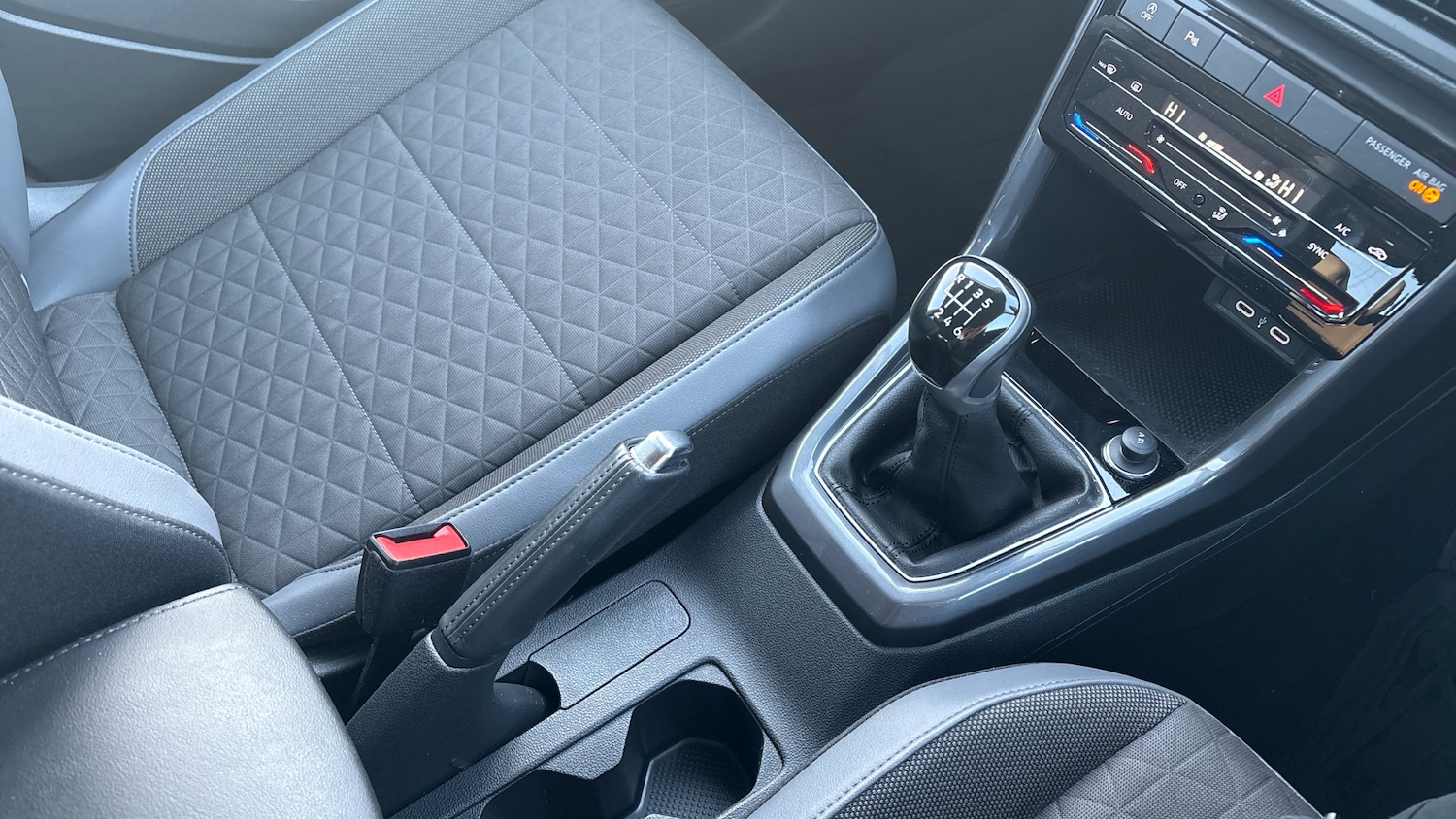 Used Volkswagen T-Cross 2023 for sale - 76777205: Photo 14