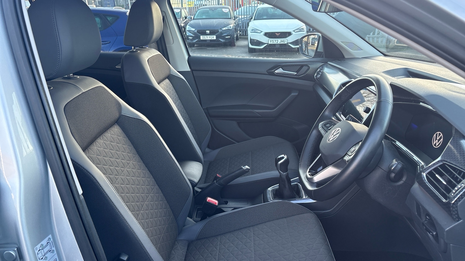 Used Volkswagen T-Cross 2023 for sale - 76777205: Photo 15