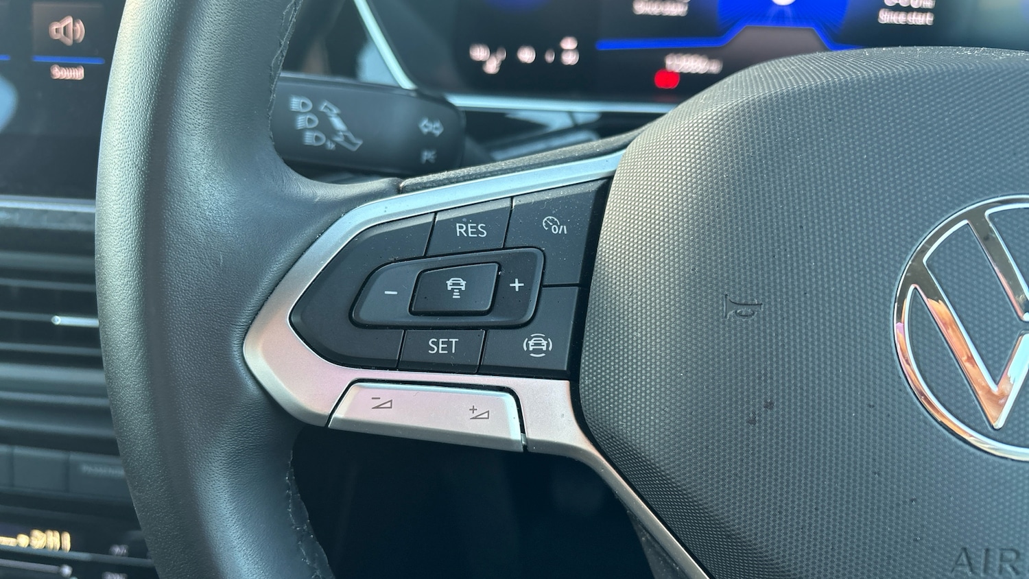 Used Volkswagen T-Cross 2023 for sale - 76777205: Photo 17