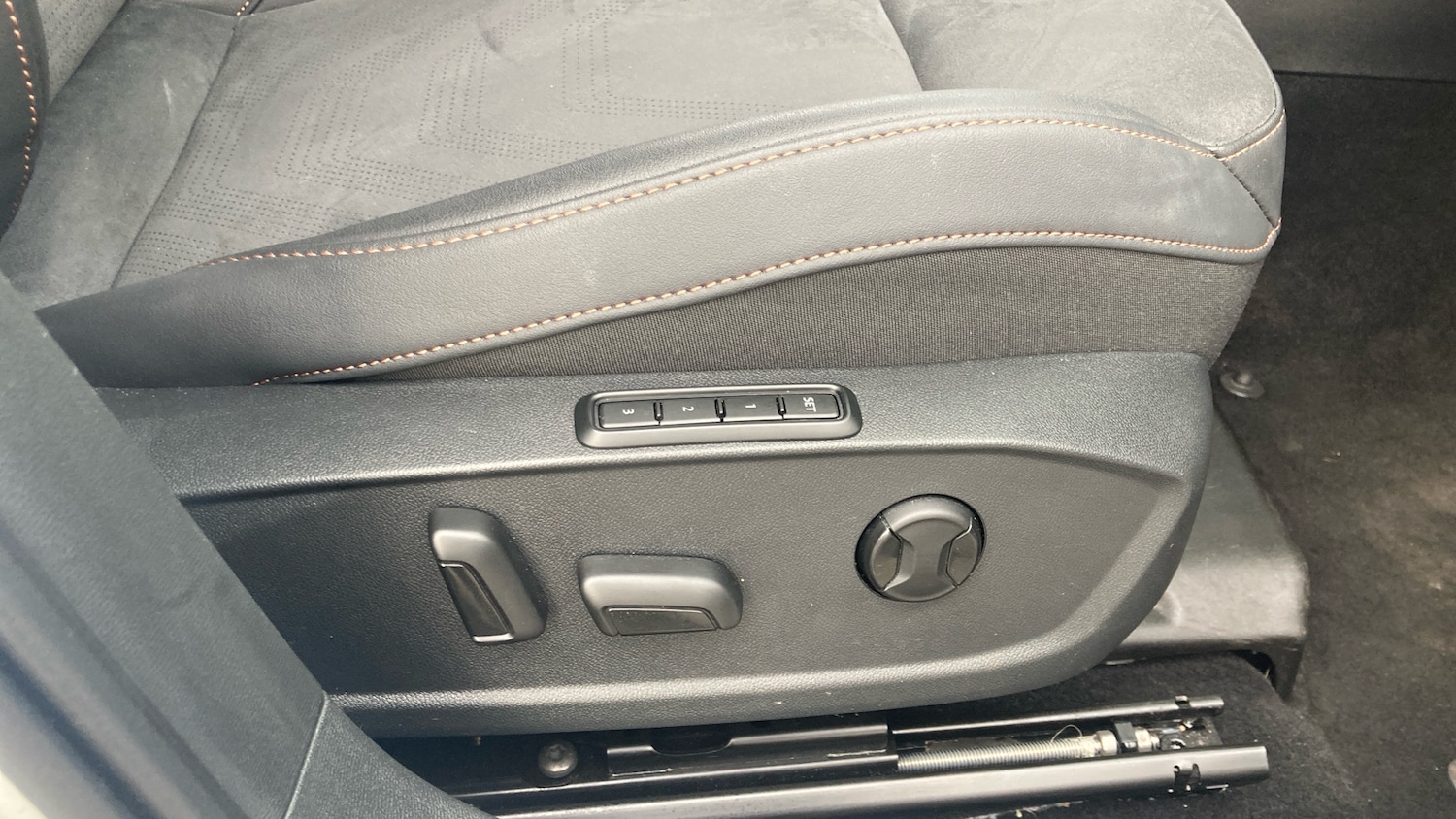 Used Cupra Leon 2025 for sale - 78067379: Photo 44