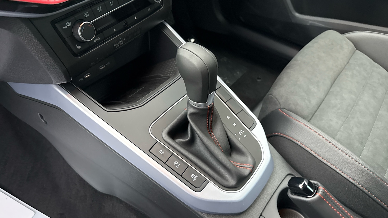 Used SEAT Arona 2025 for sale - 76862285: Photo 13