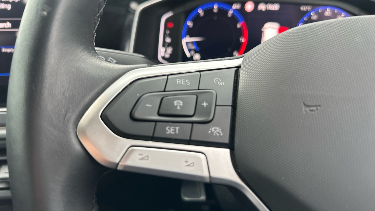 Used Volkswagen Polo 2022 for sale - 76639578: Photo 35