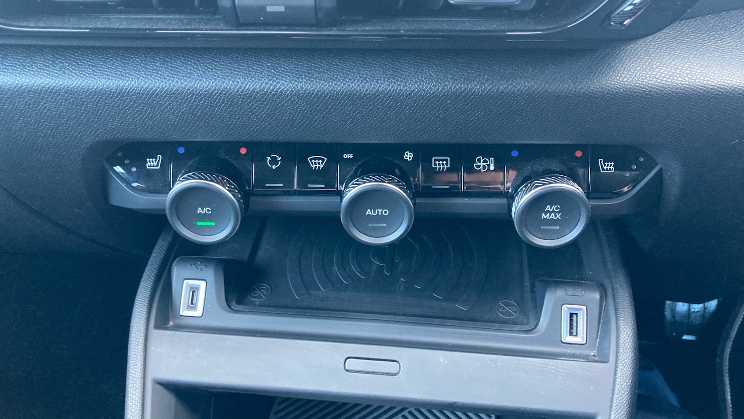 Used Citroen C4 2023 for sale - 76780037: Photo 41