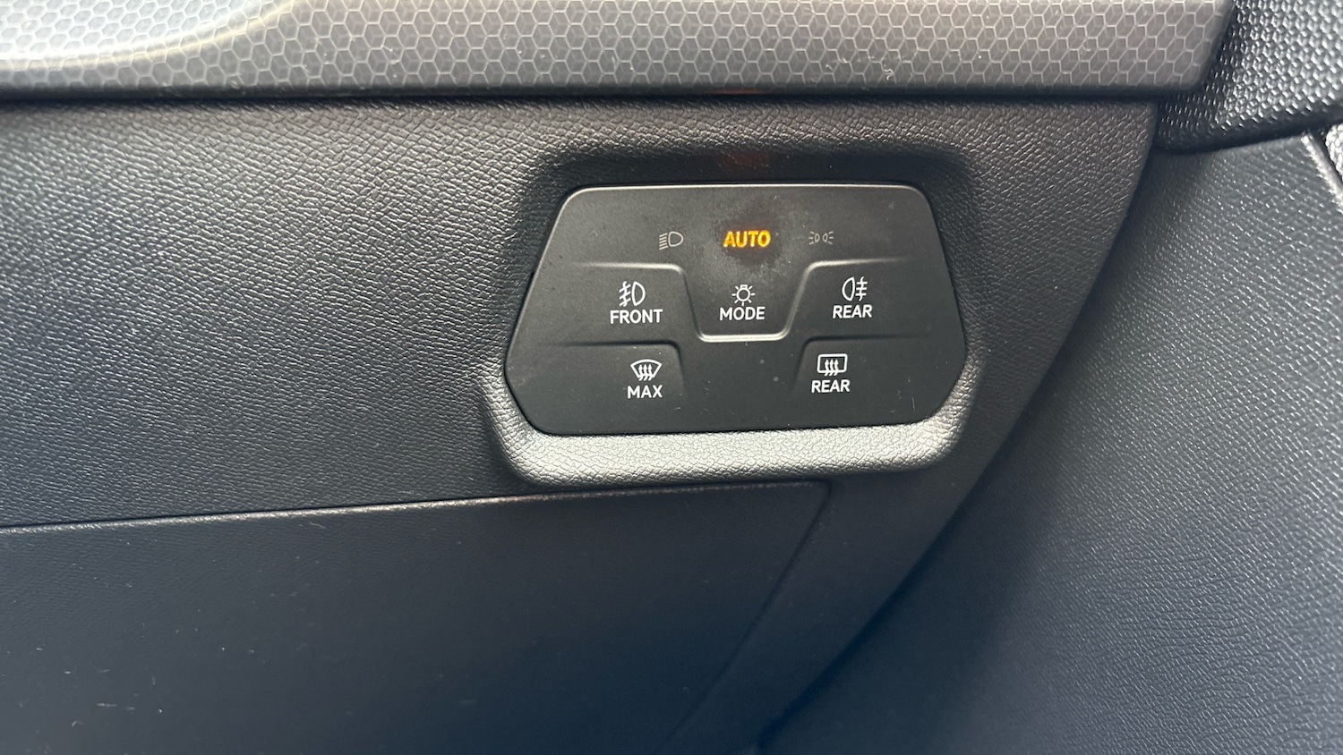 Used SEAT Leon 2025 for sale - 78179515: Photo 22