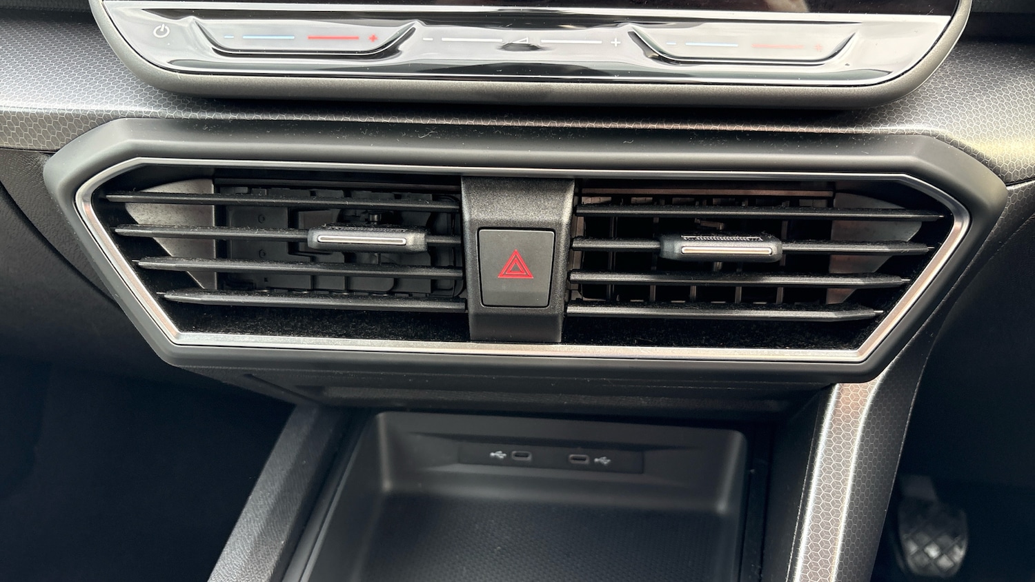 Used SEAT Leon 2025 for sale - 78179515: Photo 32