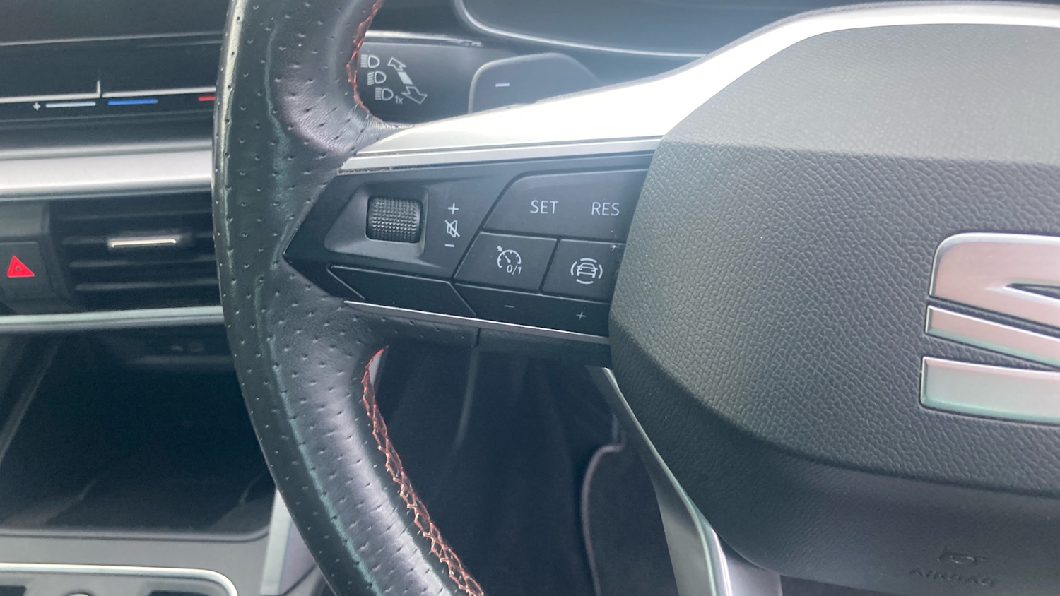 Used SEAT Leon 2022 for sale - 76384235: Photo 17