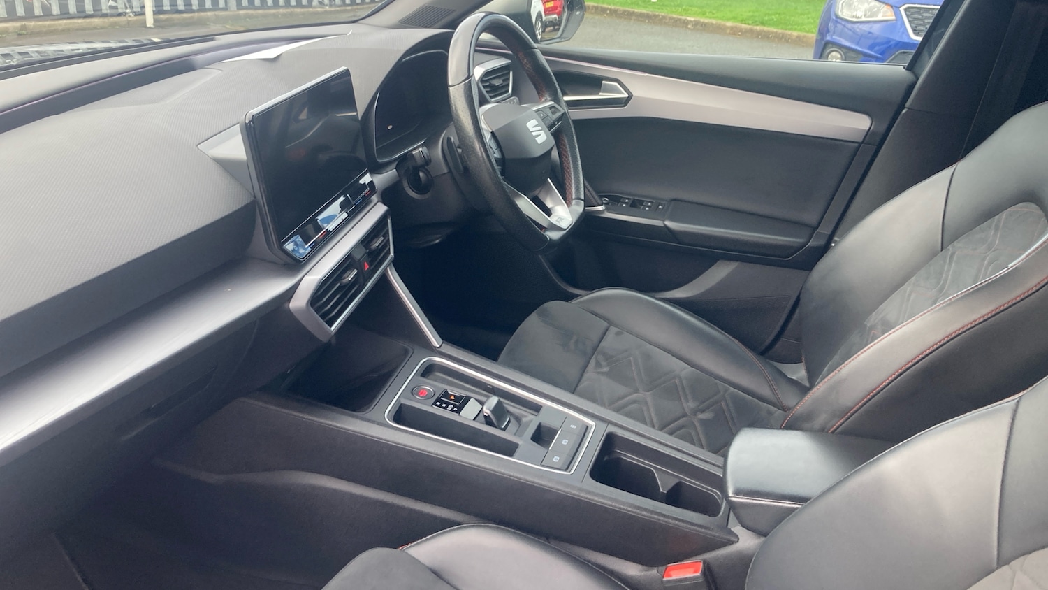 Used SEAT Leon 2022 for sale - 76384235: Photo 2
