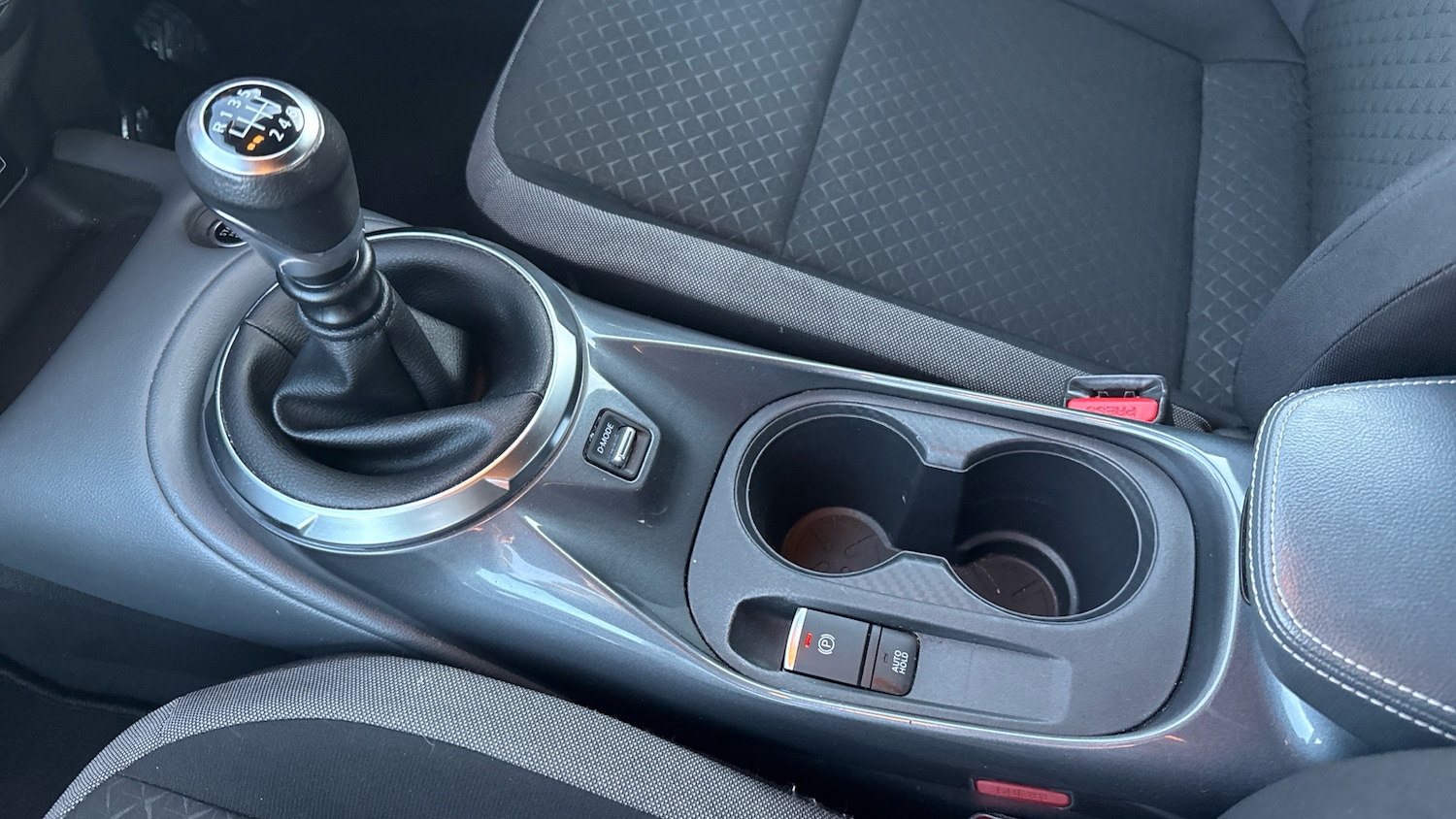 Used Nissan Juke 2020 for sale - 76782510: Photo 40