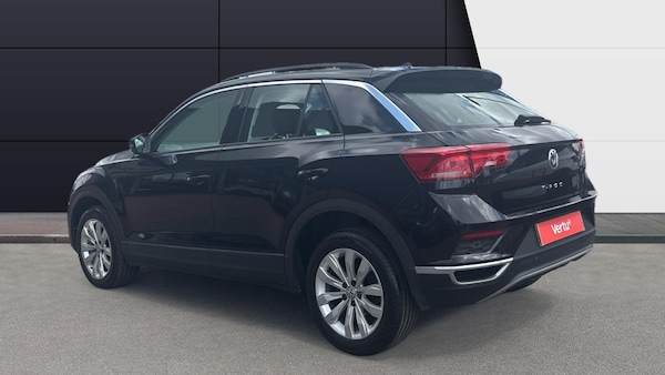Used Volkswagen T-Roc 2020 for sale - 76232286: Photo 2