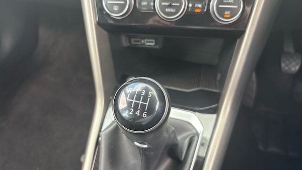 Used Volkswagen T-Roc 2020 for sale - 76232286: Photo 39
