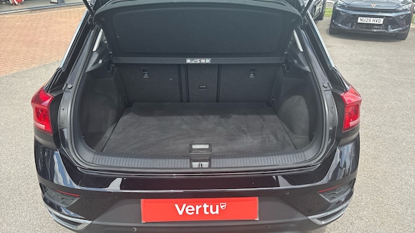 Used Volkswagen T-Roc 2020 for sale - 76232286: Photo 4