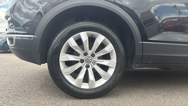 Used Volkswagen T-Roc 2020 for sale - 76232286: Photo 7