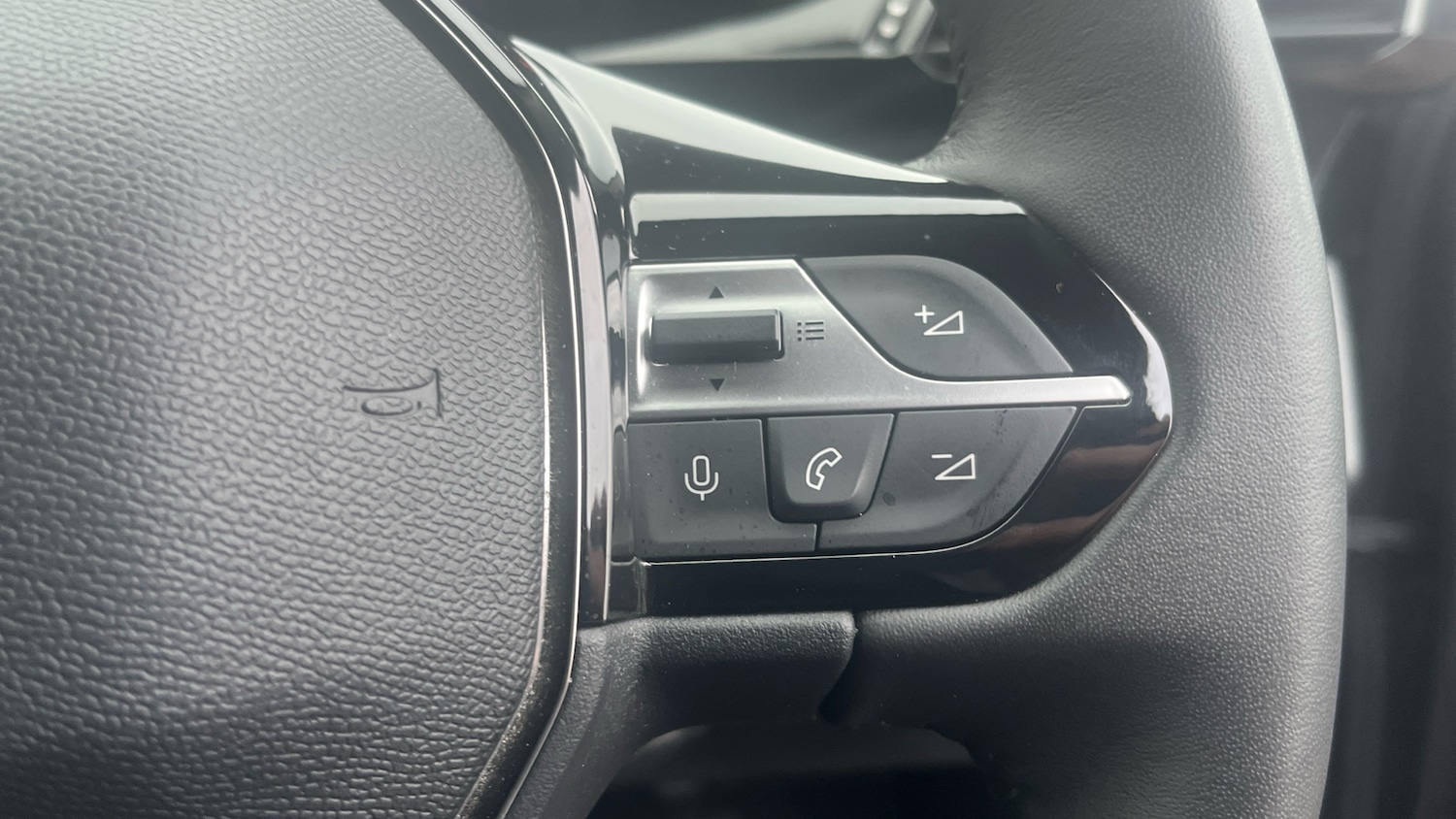 Used Peugeot 408 2023 for sale - 77116434: Photo 36