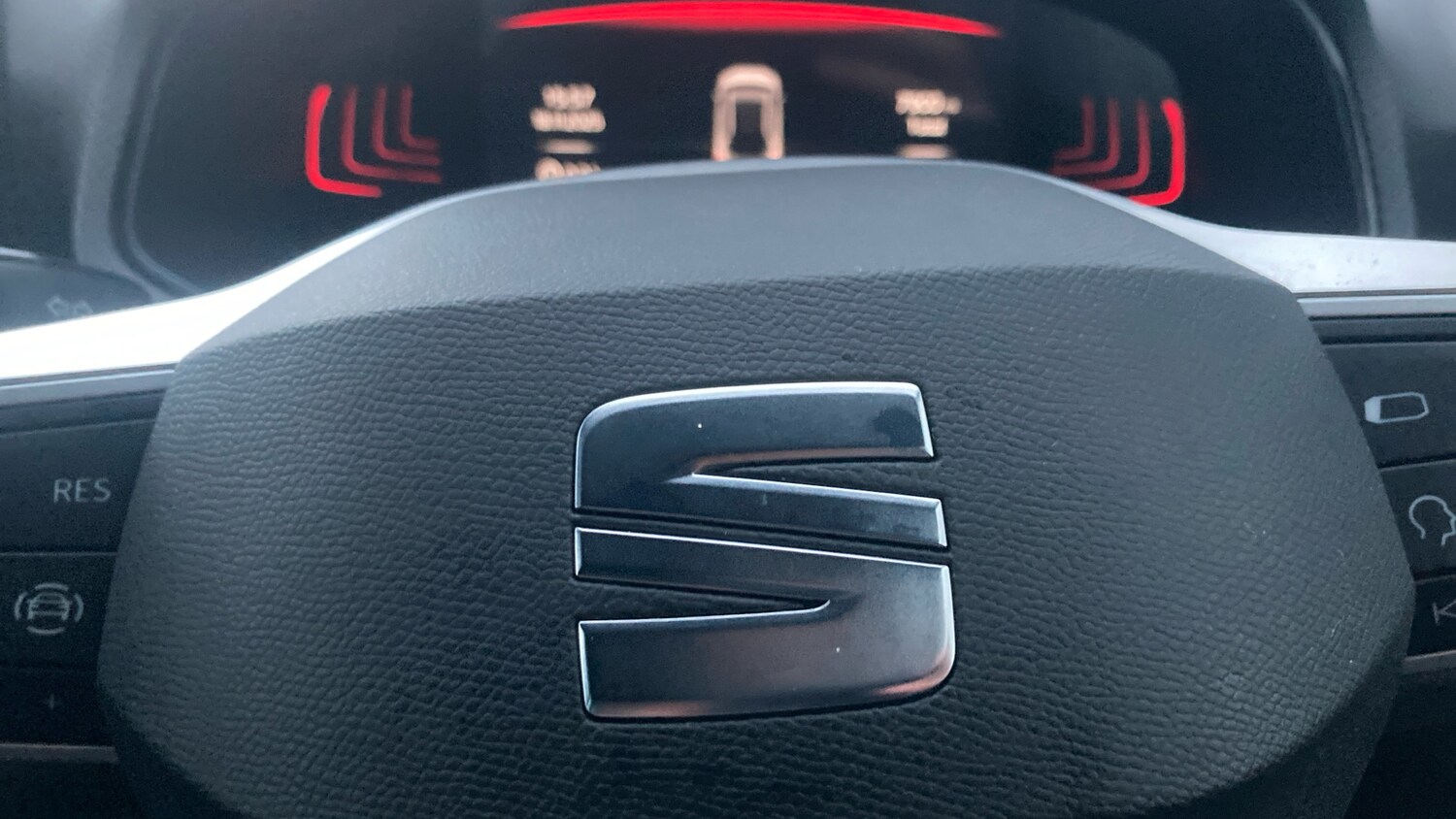 Used SEAT Arona 2023 for sale - 76696861: Photo 35