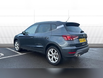 Used SEAT Arona 2024 for sale - 76922381: Photo