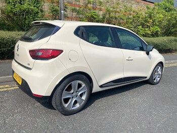 Used Renault Clio 2015 for sale - 79236320: Photo
