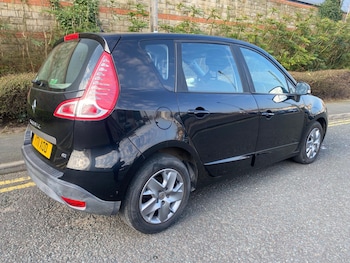 Used Renault Scenic 2011 for sale - 79236444: Photo