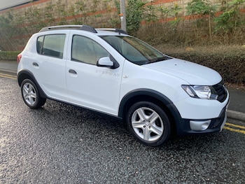 Used Dacia Sandero Stepway 2015 for sale - 79237204: Photo