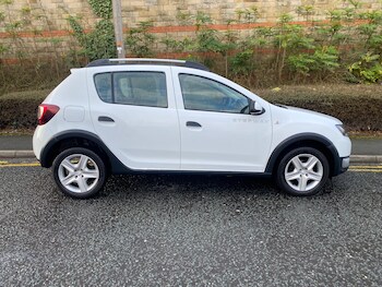 Used Dacia Sandero Stepway 2015 for sale - 79237204: Photo
