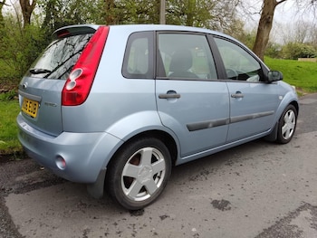 Used Ford Fiesta 2006 for sale - 79236461: Photo