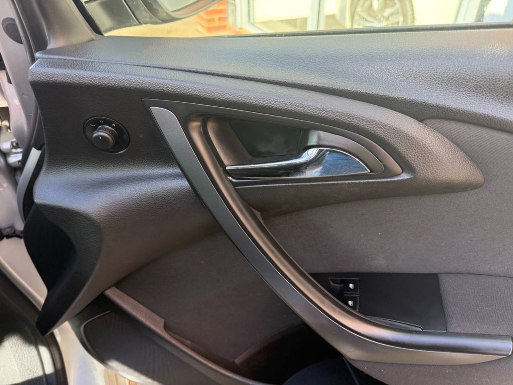 Used Vauxhall Astra 2015 for sale - 78002463: Photo 21